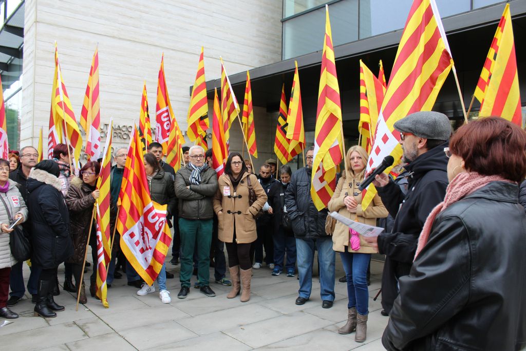 Concentració a Lleida en defensa de l'ocupació, els salaris i les pensions