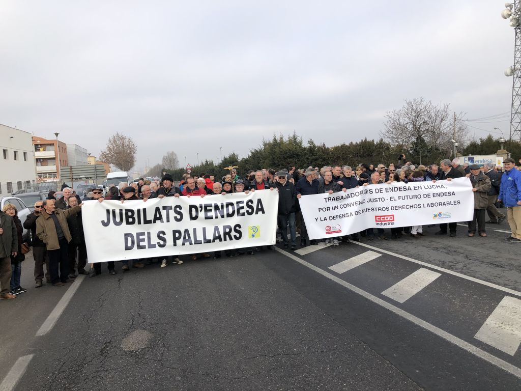 La UGT-Terres de Lleida dona suport als treballadors d’Endesa en una nova jornada reivindicativa