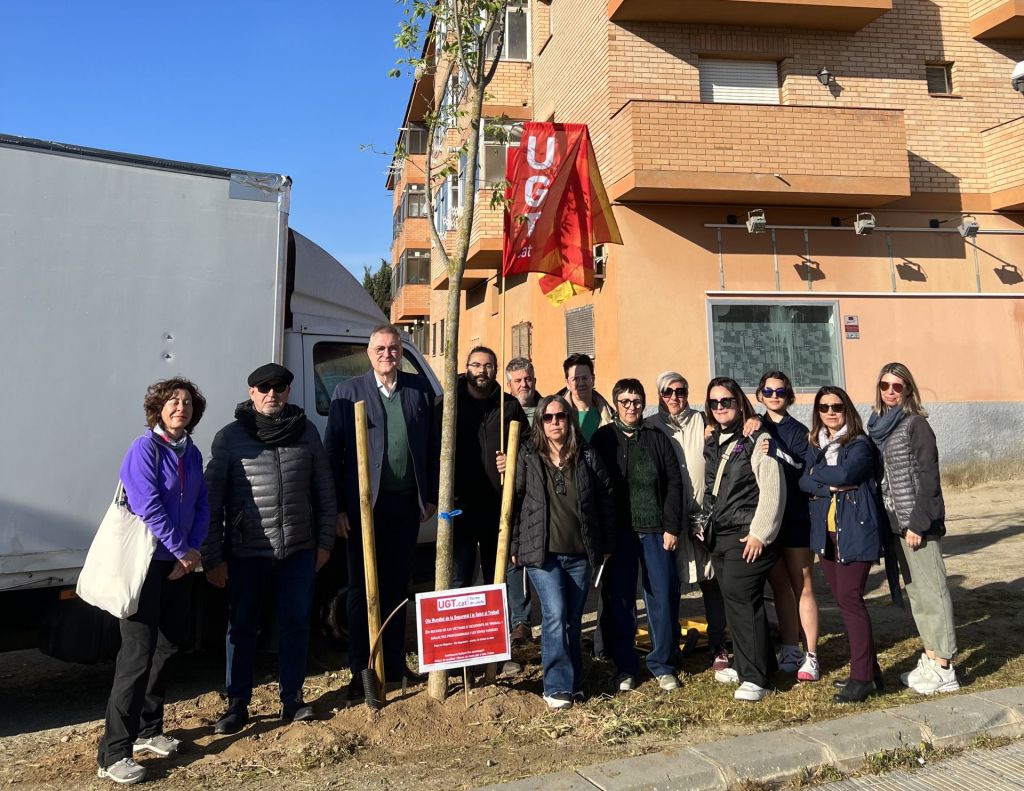 La UGT-Terres de Lleida planta un arbre als Magraners en record de les víctimes d’accidents de treball i malalties professionals
