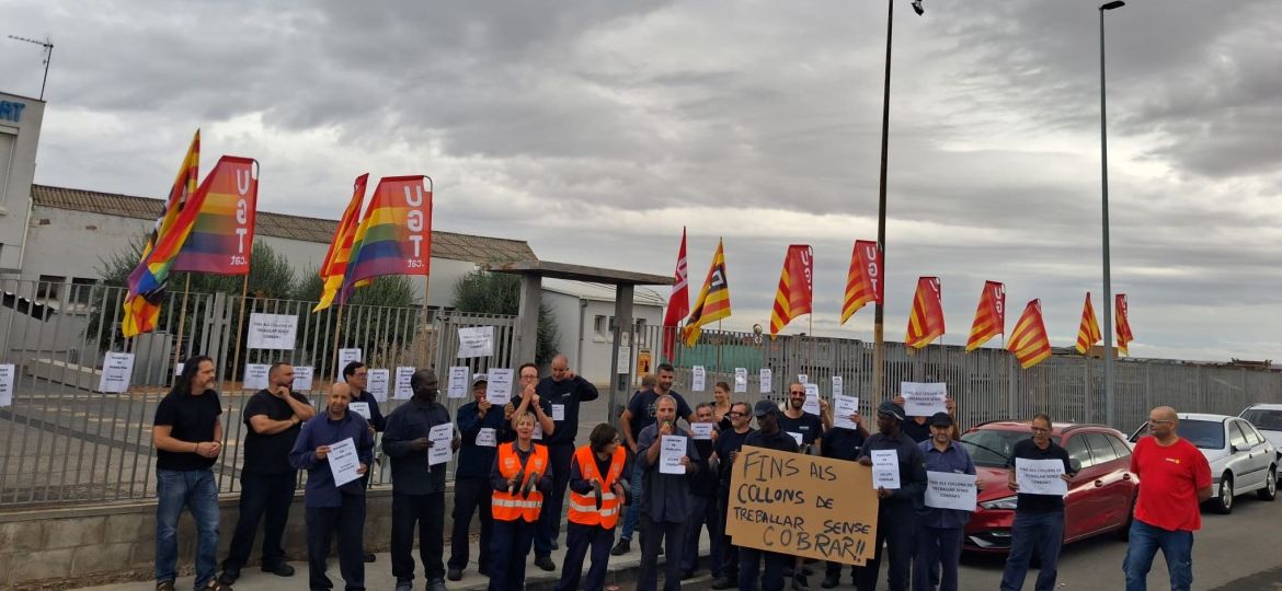 La plantilla de Fundiciones Monfor, a Bellpuig, es mobilitza pels salaris pendents des del juny.